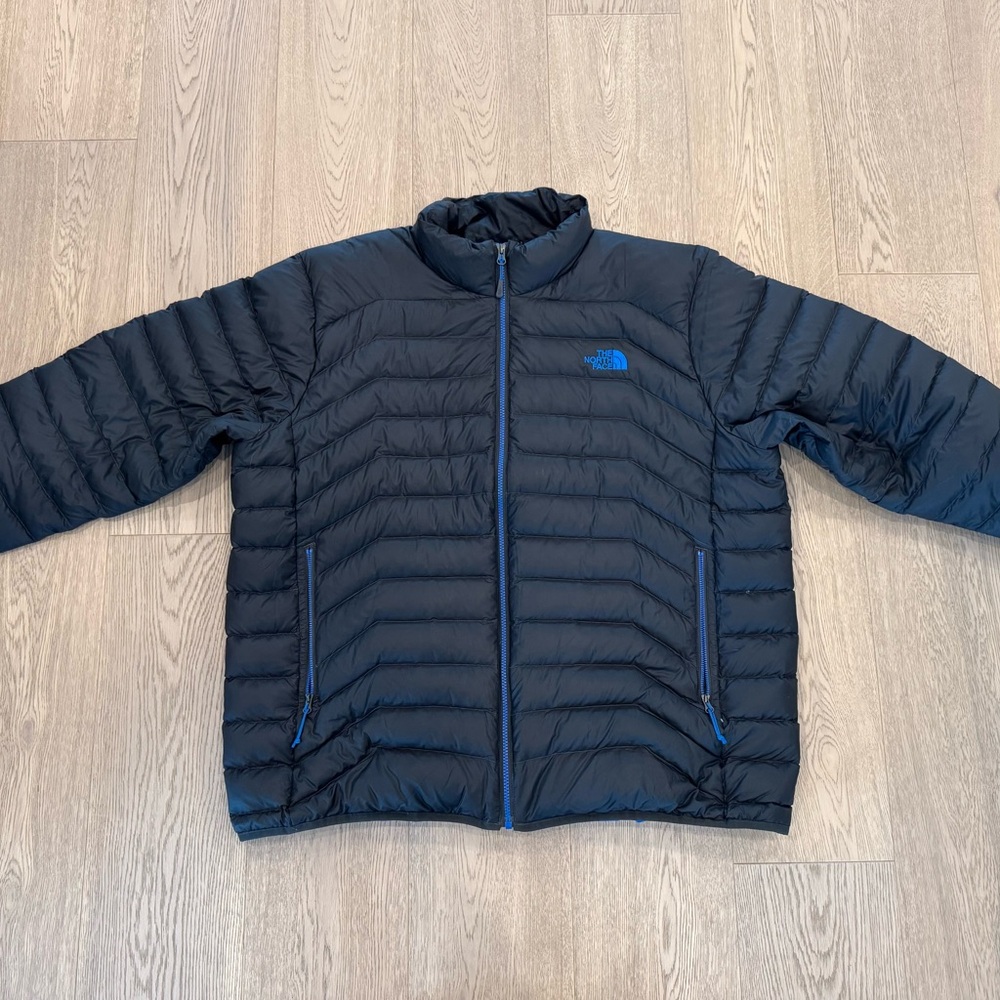 The North Face Men's Navy Puffer Jacket
